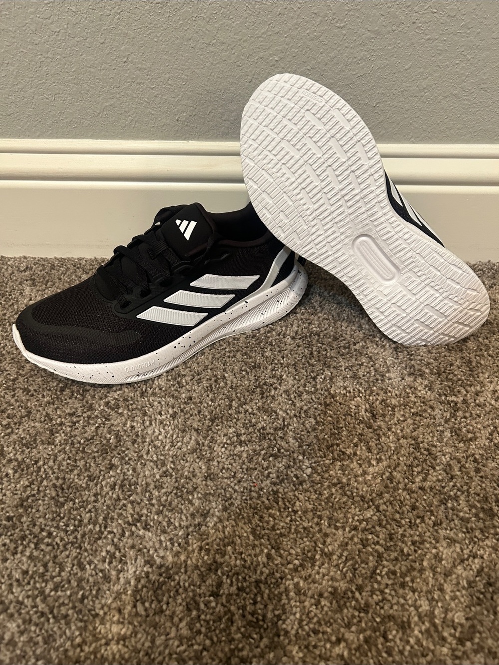 NWT Boys adidas Black and White Athletic Sneakers